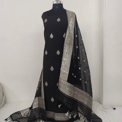 PURE BANARASI Handloom Kadwa Suits Set Kadwa Border Buti Silver zari